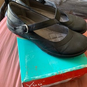 Black Mary Jane shoes